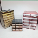 Gaveta de estocagem ou para guardar miniaturas. Qualquer duvida entrar em contato pelo whatsaap: 11948723970 ou pelo nosso email: loucoporantiguidades@gmail.com. OBS: A sua participação em nosso leilão ajuda em causas animais.