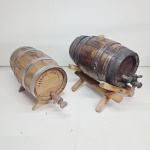 dois Barril para cachaça em carvalho. Qualquer duvida entrar em contato pelo whatsaap: 11948723970 ou pelo nosso email: loucoporantiguidades@gmail.com. OBS: A sua participação em nosso leilão ajuda em causas animais.
