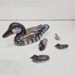 Patos de decoração para enfeite. Qualquer duvida entrar em contato pelo whatsaap: 11948723970 ou pelo nosso email: loucoporantiguidades@gmail.com. OBS: A sua participação em nosso leilão ajuda em causas animais.