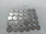 Lote de 30 moedas de 10 centavos de cruzado novo, década de 90.