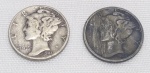 Estados Unidos da América - 2 Moedas de 1 dime em prata 900, datada de 1929 e 1944. Medindo 17mm, pesando 2,5 gramas (cada).