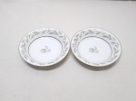 Jogo de 2 cumbucas bowl em porcelana Noritake Glendon, modelo utilizado na primeira classe da antiga companhia aérea da Varig. Medindo 14cm x 3cm de altura. Com pequenos bicados.