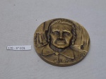 Medalha, Maria da Fontinha, com assinatura de Vasco Berardo casa do museu Maria da Fontinha, 1984/2004, além do Rio Castro Daire, verdadeira obra de arte!!!