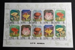 COREIA DO NORTE - COGUMELOS - FOLHINHA CARIMBADA COM 10 SELOS
