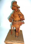 Enfeite : figura sentada feita em estopa (enrijecida) lindo trabalho manual 25 x 14 x 13 cm