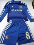 Uniforme calção e camiseta infantil CHELSEA  F.C. ADIDAS - OSCAR 8 -  4 OU 5 ANOS DE IDADE - 95% USADO NO ESTADO