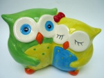 Enfeite em cerâmica Casal de Corujas Felizes - 16 x 11 x 8 cm