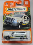 Miniatura Matchbox Nissan Nv Van,  Escala 1/64, Lacrada, Item no estado conforme fotos. Carrinho de coleção.