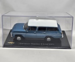 Miniatura Chevrolet Veraneio S Luxe 1971, Chevrolet Collection, Escala 1/43.Item no estado conforme fotos. Carrinho de coleção. Possui pequeno trinco no acrílico.