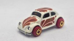 Miniatura Volkswagen Beetle, escala 1/64, HotWheels, item conforme fotos