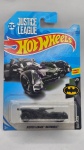 Miniatura Justice League Batmobile, escala 1/64, HotWheels, lacrada