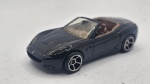 Miniatura Ferrari California, escala 1/64, HotWheels, item conforme fotos