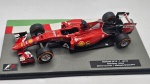 Miniatura Ferrari SF 15-T-2015- Sebastian Vettel 2015- Malasya Grand Prix, escala 1/43, coleção Lendas do Automobilismo, base original, item de colecionador