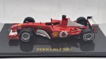 Miniatura Ferrari F2002, escala 1/43, coleção Ferrari Collection, base e acrílico originais, item de colecionador 