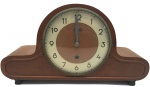 SCHATTAN - Antigo relógio de mesa em madeira nobre, medindo 30 x 10 x 22 cm de altura. Funciona, mas precisa de revisão. Belíssimo!