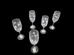 Cinco flutes em cristal jateado em folhas, Alt. 18, Diam. 5 cm.