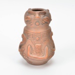 Marajoara - Extraordinária representação em miniatura de um vaso zoomórfico, em cerâmica, com as inscrições na base P. de Pedras, Marajó - Brasil, Francisco ***, altura 9 cm.