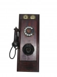 <B>DIVERSOS</b>, um (1) antigo telefone de parede, caixa em madeira, sinos e guarnições em metal, fone, também, em madeira, discador com algarismos arábicos, pequenas falhas na madeira, não testado e sem garantia de funcionamento, medindo 49,5x18,5x17,5cm.