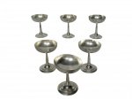 METAL PRATEADO - (6) Taças para sobremesa em metal espessurado à prata da manufatura Eberle , bojo liso , haste cilindrica apoiado sobre base circular ,  borda  cinzelada em fitas cruzadas , medida : 11 cm , banho novo