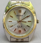 RELÓGIO, um (1) de pulso, masculino, marca ONIRET, movimento quartz, caixa e pulseira em aço, medindo 36 mm diâmetro, usado, não testado e sem garantia, possivelmente demanda bateria, vide foto. (AJBJ)