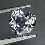 Preciosa e Belíssima Tanzanita Extra 100% natural de 1.91 cts , Extraordinária qualidade e clareza transparente IF ,  rara lapidação coração brilhante medindo aprox 7.11 x 7.0 x 5.14 mm. Ótimo investimento para montar uma joia de qualidade. Perfeita. origem Tanzânia. Gema preciosa devido a suas dimensões.