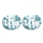 Precioso par de Águas Marinhas de excelente qualidade e clareza VVS , clássica lapidação oval brilhante, totalizando 1.20 cts medindo 6.20 x 5.10 x 3.56 mm, cada. ótimo investimento para montar uma joia de qualidade. origem Brasil .