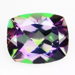 Precioso Topázio místico extra de excepcional qualidade e clareza, belíssima lapidação almofada brilhante, pesando 5.61 cts medindo 10.93 x 8.81 x 6.64 mm. Ótimo investimento para montar uma joia de qualidade. Origem Brasil.