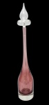 SEGUSO CÁ D´ORO - Lindíssima e charmosa botelha, executada finamente em vidro artístico de murano de ótima qualidade e manufatura. Design moderno e exclusivo. Perfeito estado de conservação. Mede 38,0 cm de altura x 7,0 cm de diâmetro da base.