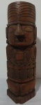 Totem de representação Indígena de Madeira nobre com carranca. Utilizado para afastar maus espíritos e assustar invasores. Alt. 17cm