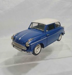 Lloyd Alexander Ts - Ano: 1956 - Escala 1/18 - Cor: azul - modelo metal die-cast - possui partes mó