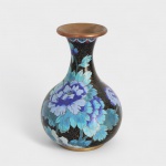 Vaso em cloisonne chinês . Med. 20 cm alt