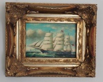 Escola Inglesa: "Veleiro", óleo s. madeira , sem assinatura aparente , finamente emoldurado . Med. Mi 11,5 x 16,5 cm  Me 24 x 29 cm