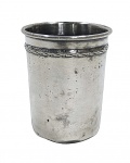 Copo em prata de lei . Peso 51 gr . Med. 5 cm alt