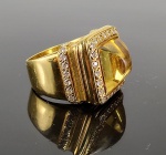 Anel em ouro amarelo 18 k com diamantes e citrino. Peso 15,3 gr Aro 14