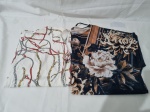.Lote de 2 camisas estampadas; Tam: G