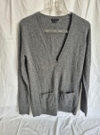 Lindo suéter da marca Theory 100% CASHMERE. Tam:M