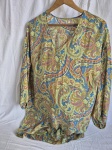 Vestido em tecido estampado. Tam:M