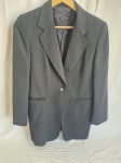 Blazer masculino preto. Medindo 46cm ombro a ombro