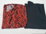 Lote de 2 blusas de malha, sendo uma com estampa. Tam: G