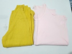 Lote de blusa de manga comprida e casaco mostarda de algodão. Tam: P, M.