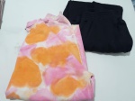 Lote de casaco de moletom e calça de moletom preta. Tam: M.