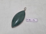 Lindo pingente em pedra Jade com detalhes em prata 950. Medindo 7cm x 3cm.