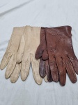Lote de 2 pares de luvas antigas em couro.