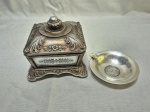 Lote de cinzeiro e caixa retangular em prata 90 com espelhos na lateral. Medindo a caixa 11cm x 11cm x 7cm de altura.