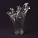 Vaso em vidro de murano transparente, altura 22 cm.