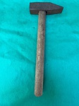 Vintage, antigo martelo de ferreiro.Como se encontra nas fotos medindo 24 cm de comprimento.  