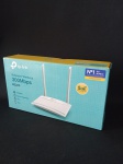 TP-LINK : Roteador Wireless 300 Mbps , IPTV ; IPV6 . Na caixa , não testado sem garantias futuras .