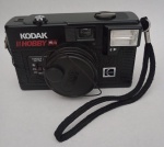 KODAK -  Câmera fotográfica da marca Kodak Hobbi 35mm. Não testada , sem garantias futuras .