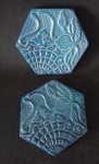 Lote com Dois porta copos calçada de Barcelona . Medindo : 9 x 9 cm .
