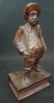 Bela Escultura em madeira , representando Sancho Pança . Medindo : 14 x 7 x 4 cm .